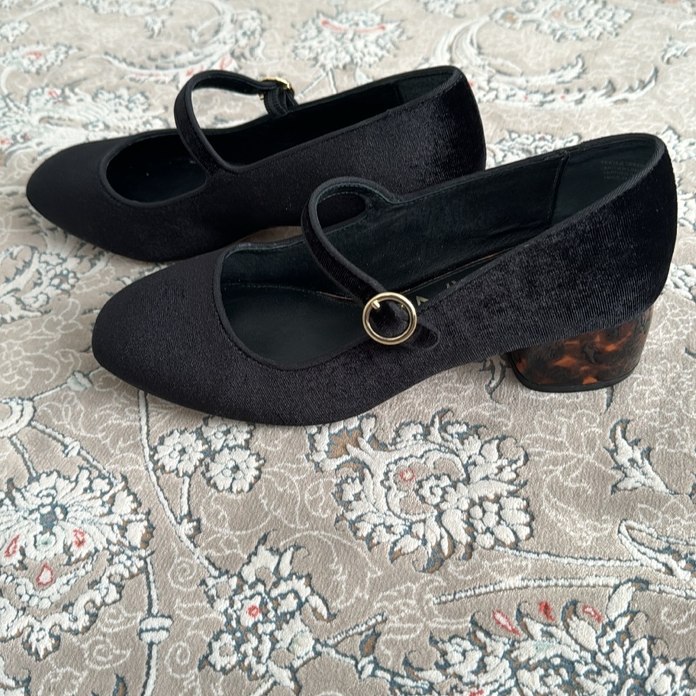 Very lightly worn! Deltan Black Velvet Mary Jane’s purchased Fromm Dillards